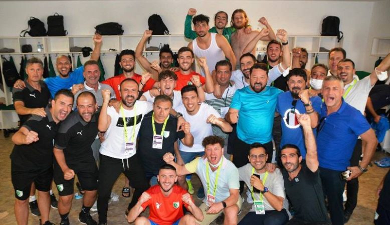Kaçırdığı Gollerle Tahsin Hocayı İsyan Ettirdiler…