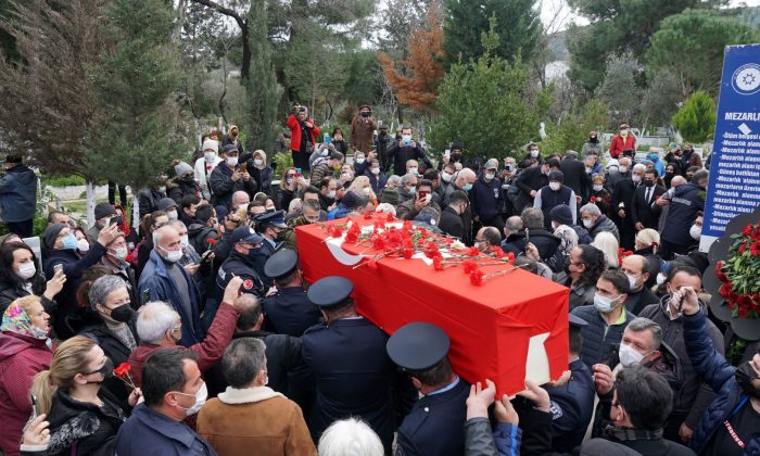FATMA GİRİK, BODRUM’DA SON YOLCULUĞUNA UĞURLANDI