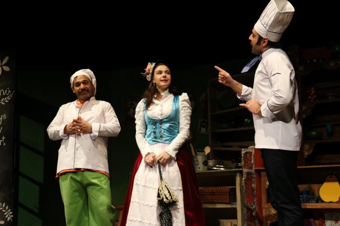 ÖĞRENCİLER “HARİKALAR MUTFAĞI” OYUNUNU İLGİ İLE İZLEDİ