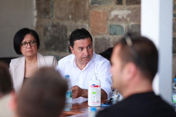 BAŞKAN ARAS MAHALLE ZİYARETLERİNE DEVAM EDİYOR