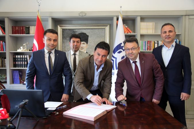 BELEDİYE İLE TÜM YEREL-SEN ARASINDA SÖZLEŞME