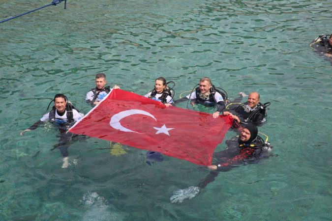 BODRUM’DA SUALTI SERGİSİ AÇILDI