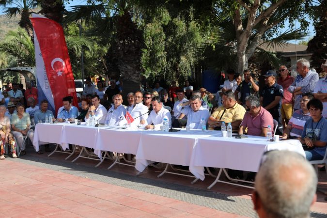 Başkan Aras Turgutreiste Halkla Buluştu
