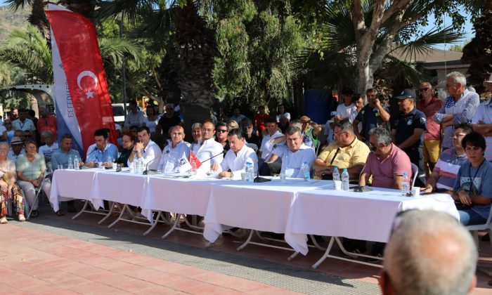 Başkan Aras Turgutreiste Halkla Buluştu