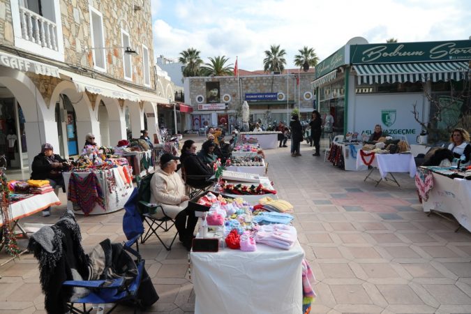 Üreten Kadınlardan Yılbaşı Kermesi