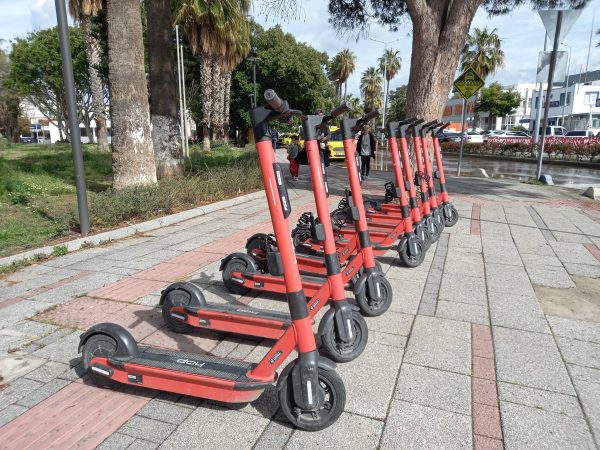 Bodrum Kaldırımları Scooter İşgali Altında