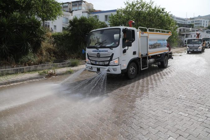 TOPLU TEMİZLİK ETKİNLİĞİ BAŞLADI