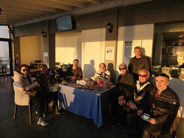 Usta Gazeteci Ayhan Ongun Turgutreis’te Kitapseverlerle Buluştu