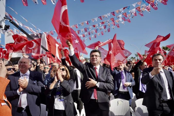 AYAYDIN VE TOSUN’DAN BODRUM’A ÇİFTE MÜJDE GELDİ