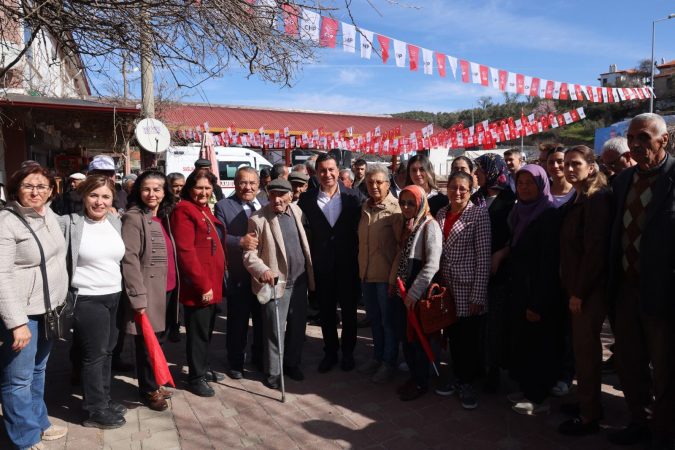 Ahmet Aras, “Makamda Değil, Sizlerin Arasında Olacağım”