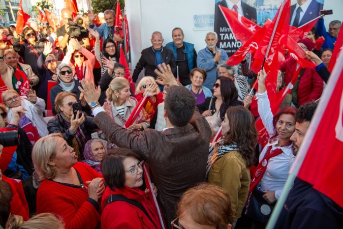 CHP Turgutreis Seçim Ofisi Coşkulu Kalabalıkla Açıldı