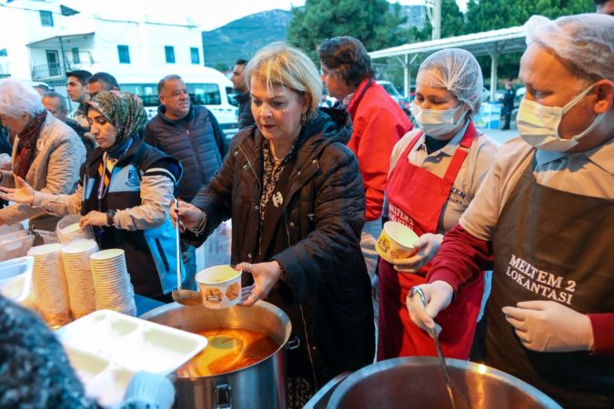 Mahalle Sakinleri İftarda Buluştu