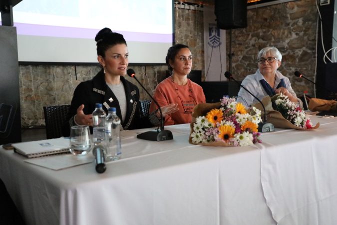 Erkek Egemen Dünyada “Kadın Olmak” Söyleşisi