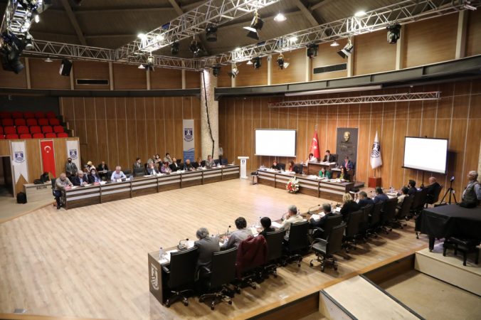 İlk Meclis Pazar Günü